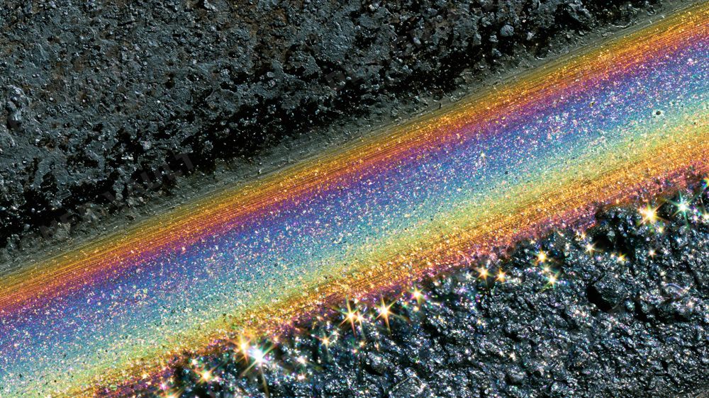 Iridium 4K background, Iridescent oil-sheen on steel, design 2 of 6